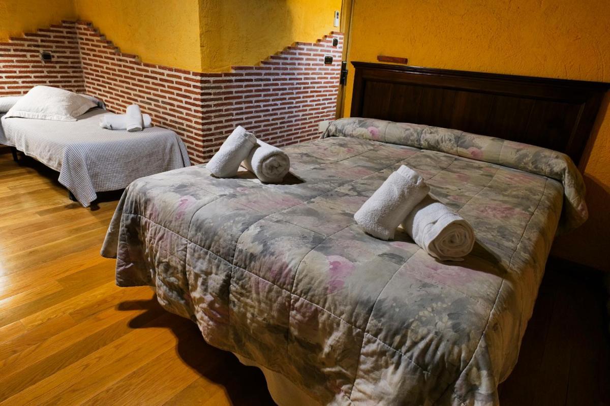 La Sinagoga Guest House Penaranda de Duero Bagian luar foto