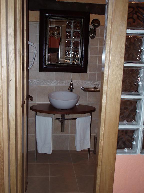 La Sinagoga Guest House Penaranda de Duero Ruang foto