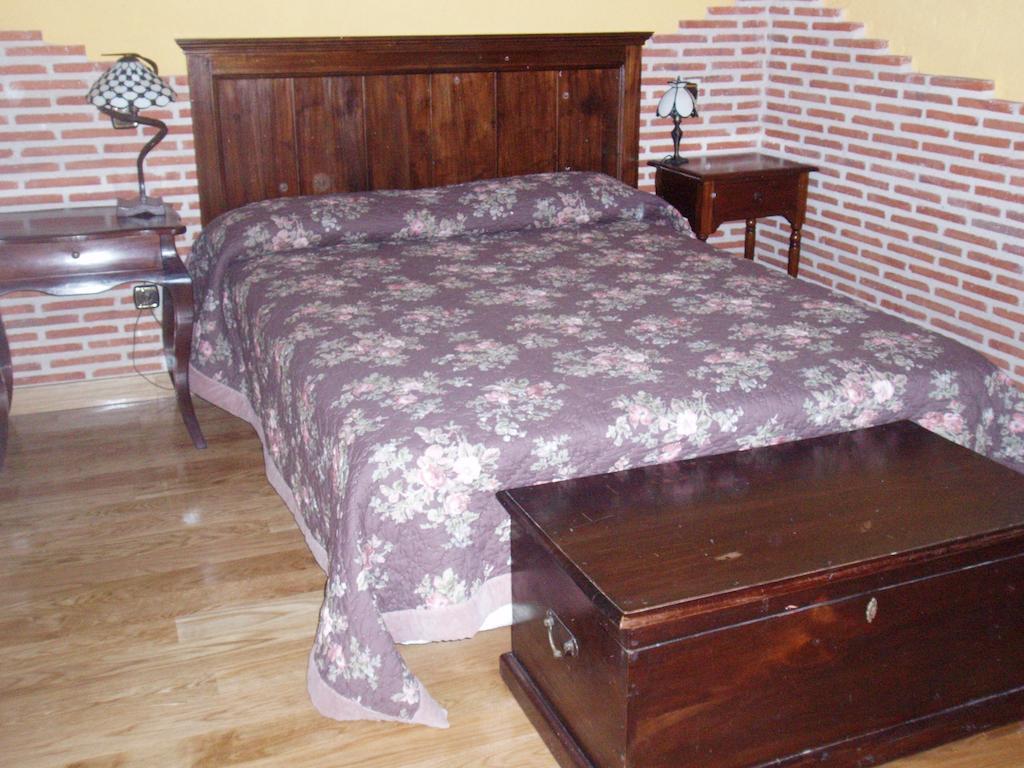 La Sinagoga Guest House Penaranda de Duero Ruang foto