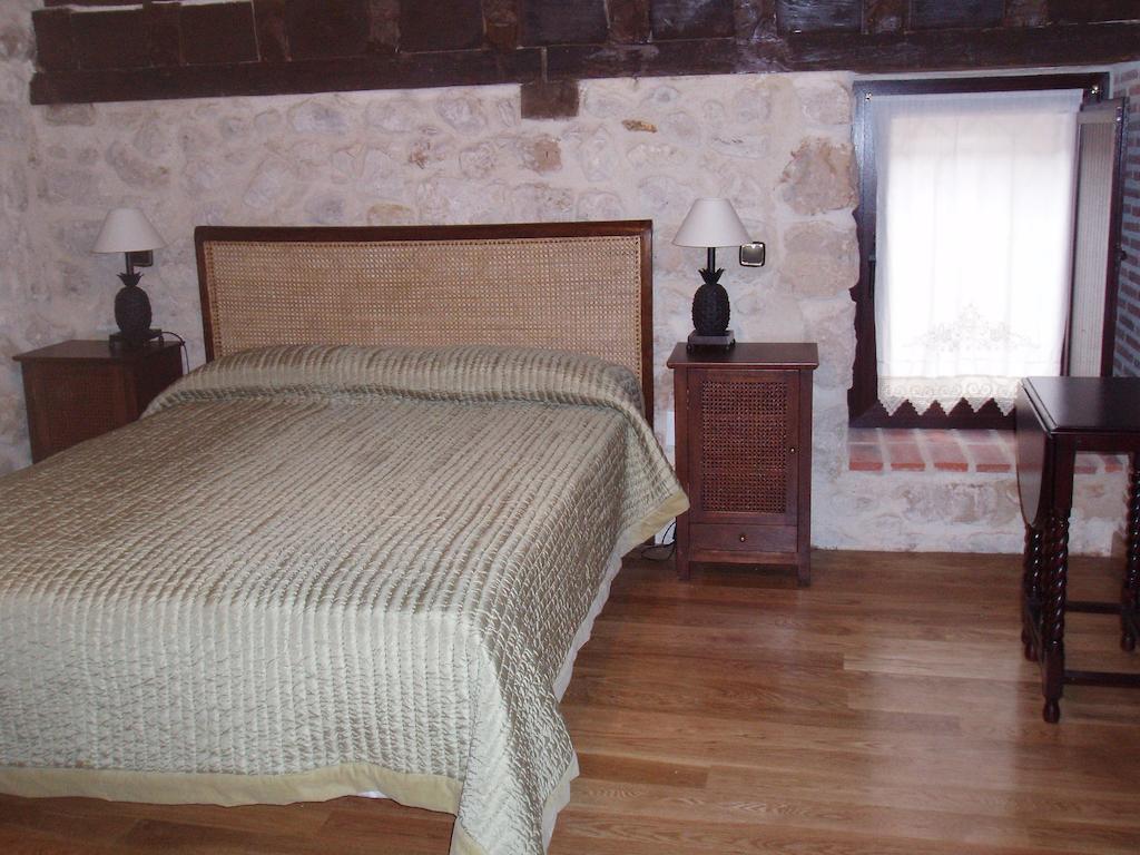 La Sinagoga Guest House Penaranda de Duero Ruang foto