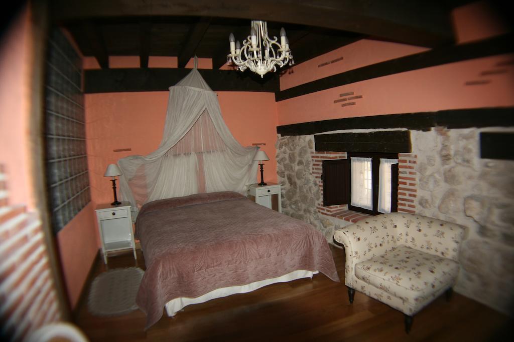 La Sinagoga Guest House Penaranda de Duero Ruang foto