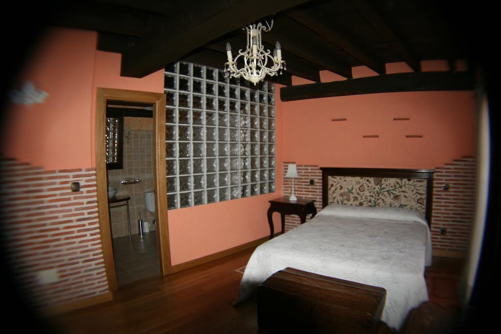 La Sinagoga Guest House Penaranda de Duero Ruang foto